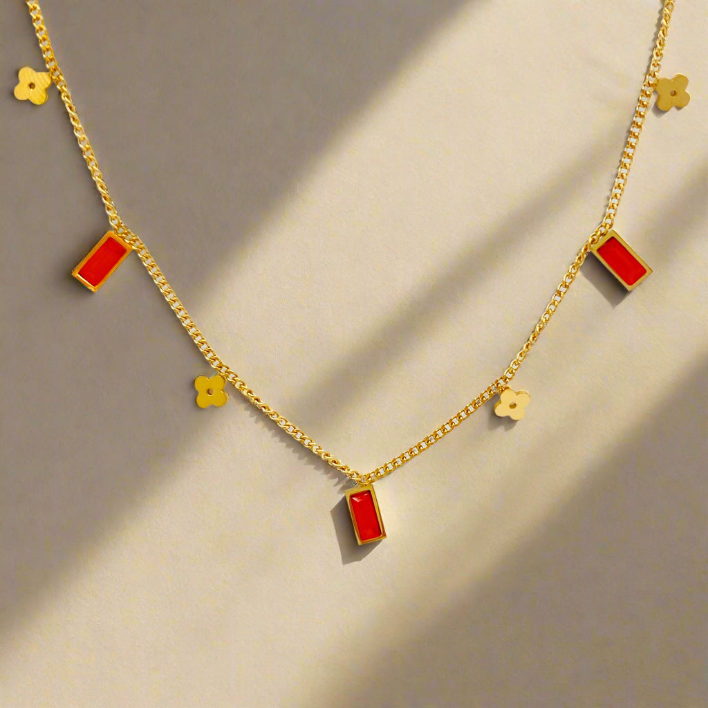 dainty glow necklace